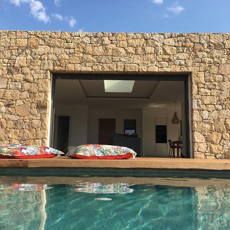 Villa Alandra Pietrosella Bagian luar foto
