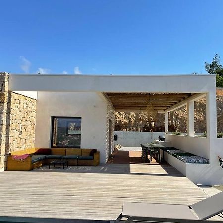Villa Alandra Pietrosella Bagian luar foto
