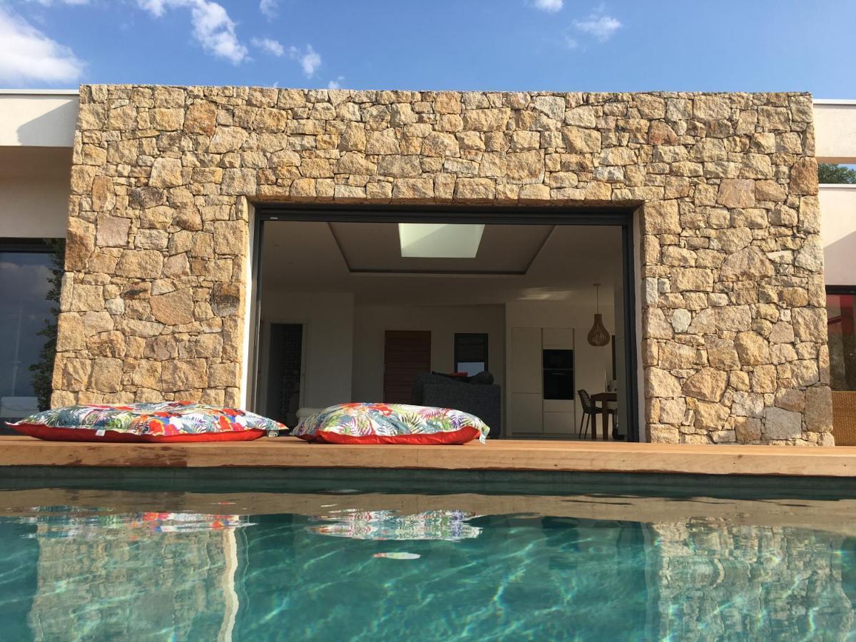 Villa Alandra Pietrosella Bagian luar foto