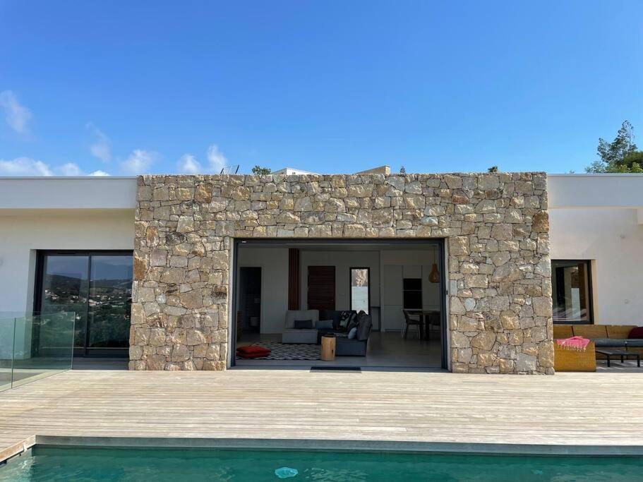 Villa Alandra Pietrosella Bagian luar foto