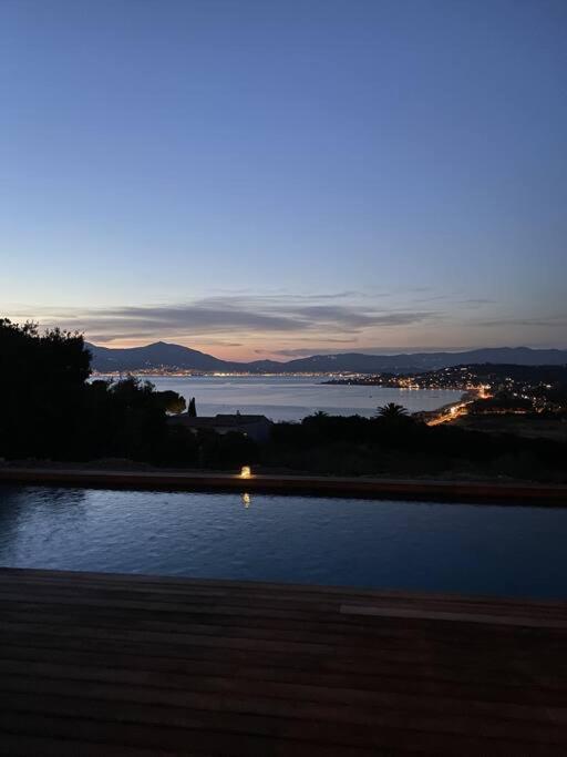 Villa Alandra Pietrosella Bagian luar foto