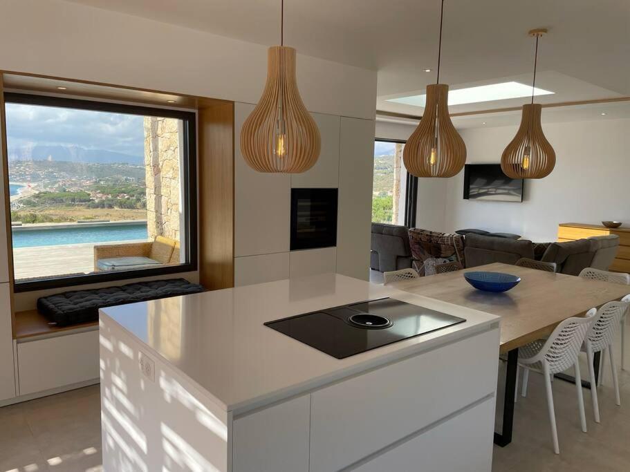 Villa Alandra Pietrosella Bagian luar foto